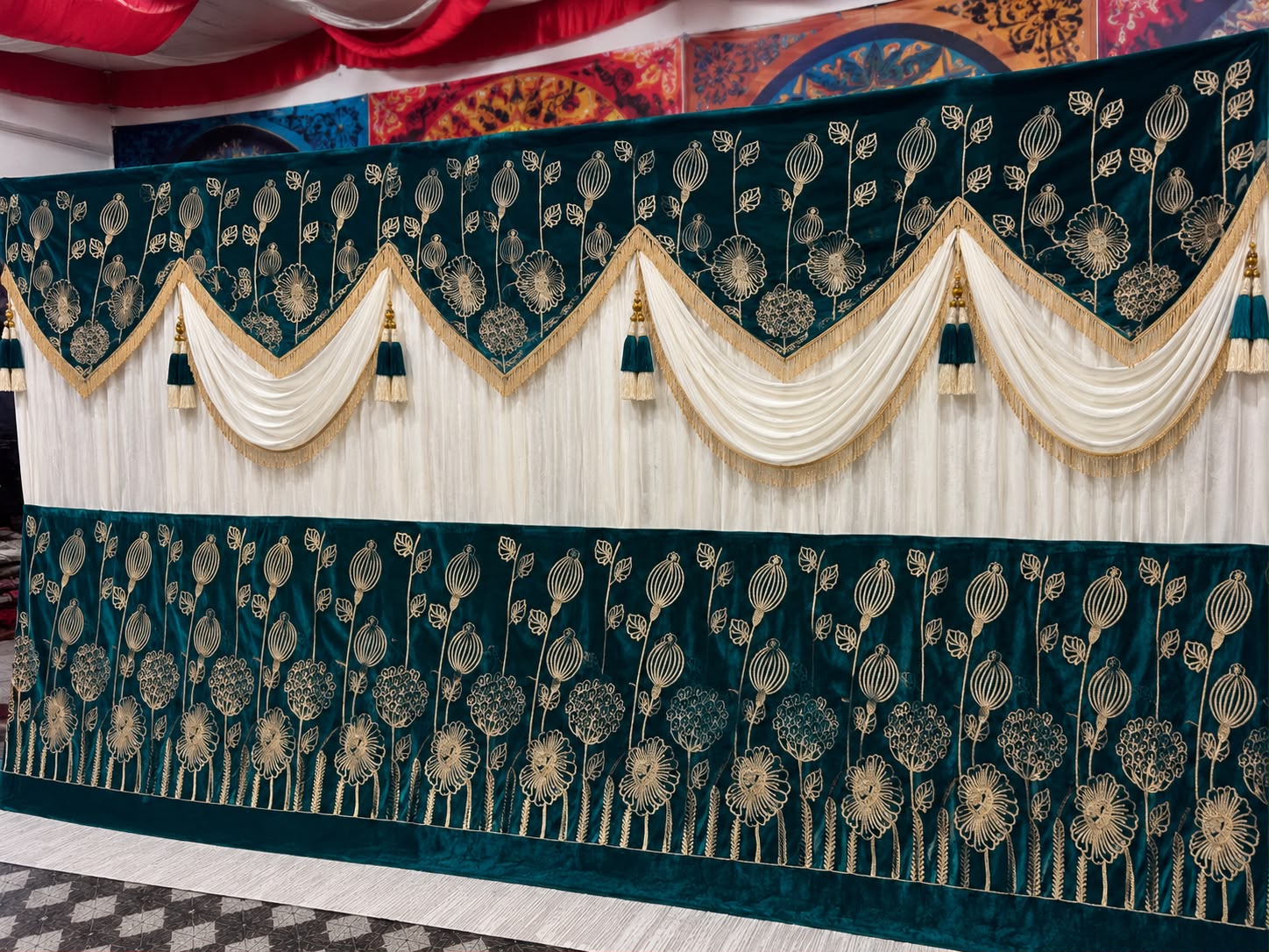 Dark blue-White Curtain